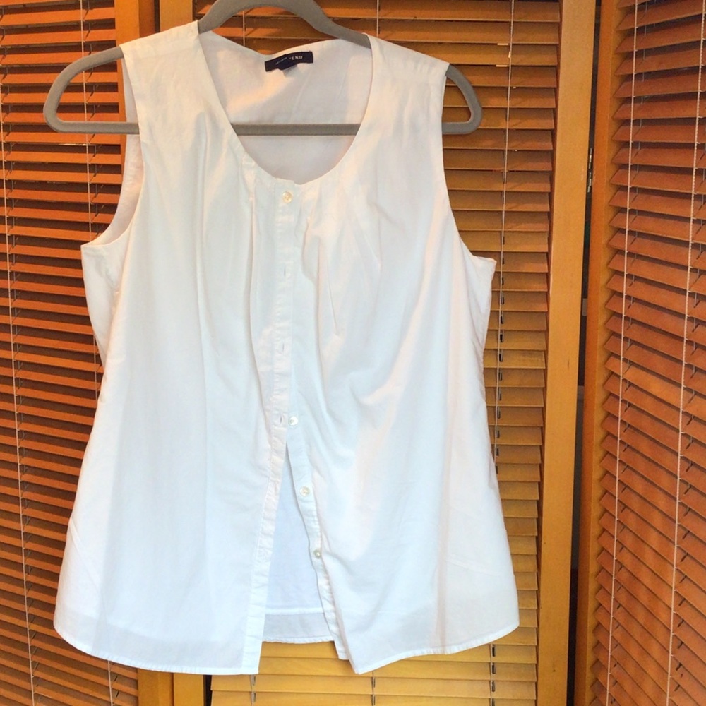 White Sleeveless Button-Front Women’s Top - Unbranded